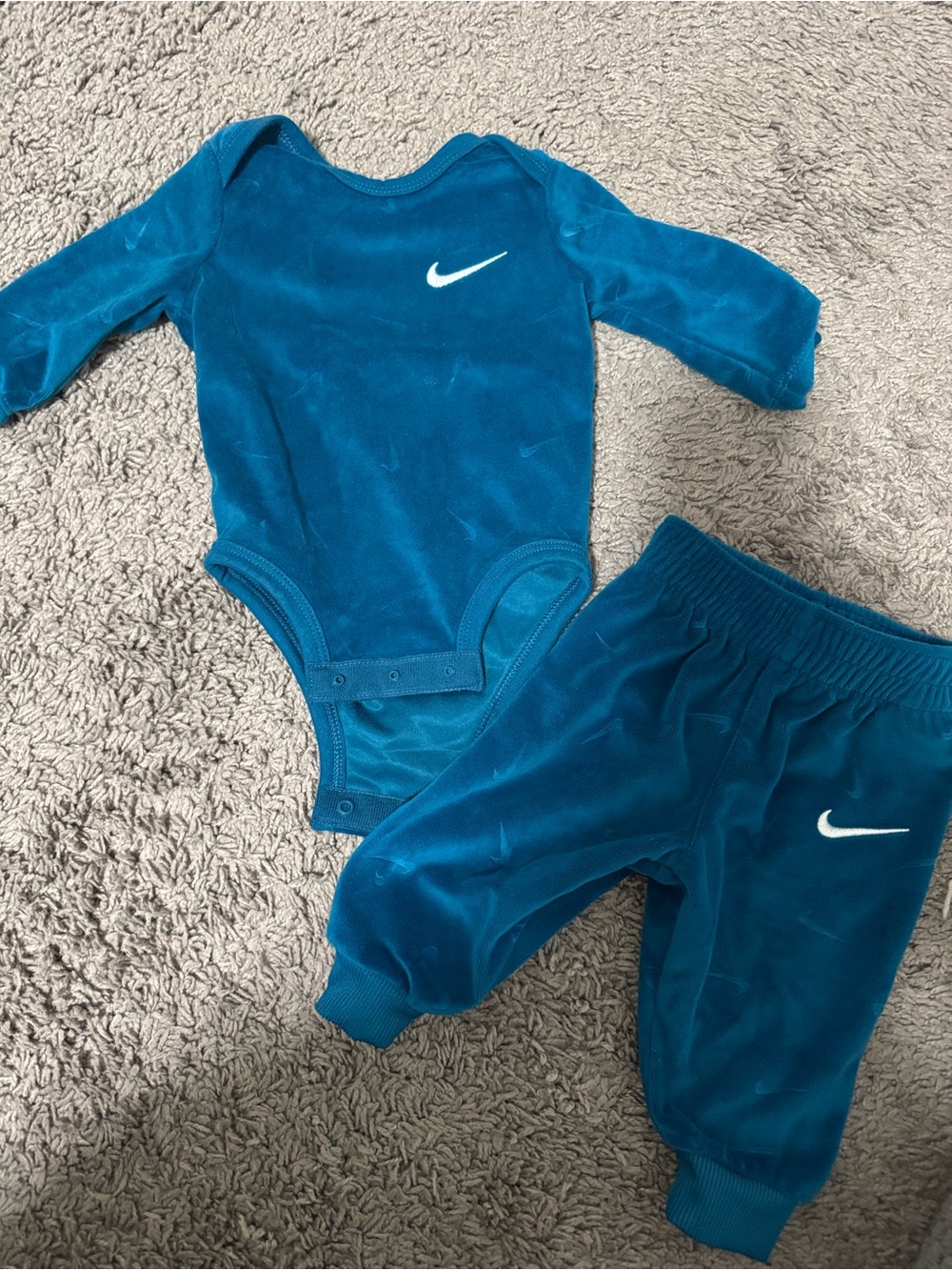 Nike Bluish-Teal Velour Baby One-Piece Bodysuit with Matching Pants